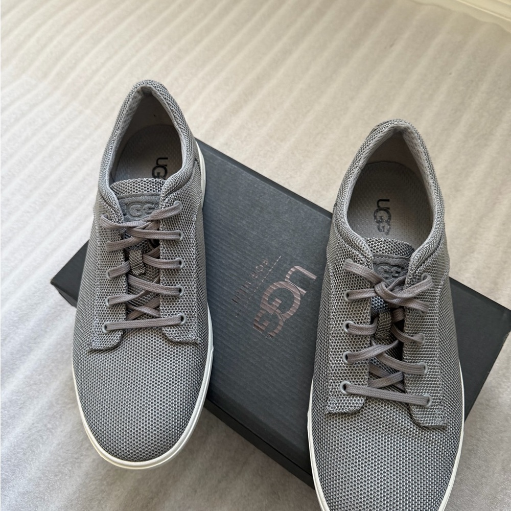 UGG Bueller Hyperweave Men's Grey Sneakers - Picture 2 of 9